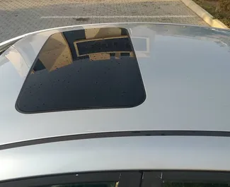 Hyundai Elantra 2017 beschikbaar voor verhuur in Tbilisi, met een kilometerlimiet van onbeperkt.