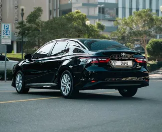 Verhuur Toyota Camry. Comfort, Premium Auto te huur in de VAE ✓ Borg van Zonder Borg ✓ Verzekeringsmogelijkheden TPL.