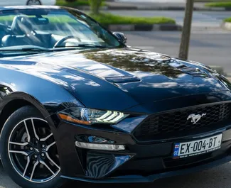 Verhuur Ford Mustang Cabrio. Premium, Luxe, Cabriolet Auto te huur in Georgië ✓ Borg van Borg van 300 GEL ✓ Verzekeringsmogelijkheden TPL, Diefstal.
