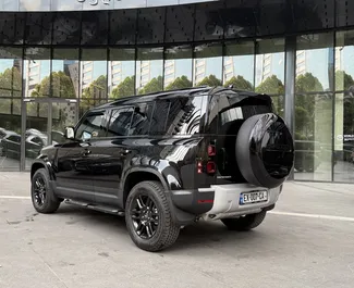 Diesel motor van 3,0L van Land Rover Defender 2025 te huur in Tbilisi.