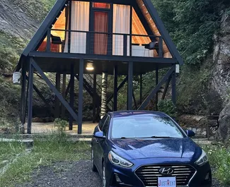 Autohuur Hyundai Sonata 2019 in in Armenië, met Benzine brandstof en 188 pk ➤ Vanaf 50 USD per dag.