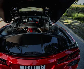 Interieur van Chevrolet Corvette te huur in Georgië. Een geweldige auto met 2 zitplaatsen en een Automatisch transmissie.