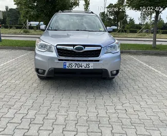 Vooraanzicht van een huurauto Subaru Forester in Tbilisi, Georgië ✓ Auto #14523. ✓ Transmissie Automatisch TM ✓ 0 beoordelingen.