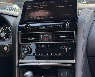 Verhuur Nissan Patrol. Premium, Luxe, SUV Auto te huur in de VAE ✓ Borg van Zonder Borg ✓ Verzekeringsmogelijkheden TPL.