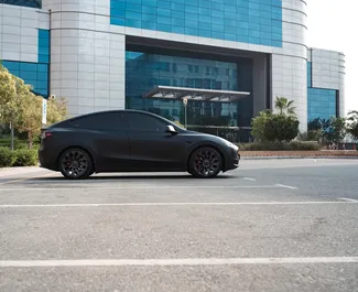 Verhuur Tesla Model Y – Long Range. Comfort, Premium, SUV Auto te huur in de VAE ✓ Borg van Zonder Borg ✓ Verzekeringsmogelijkheden TPL.
