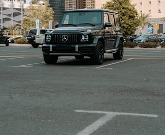 Vooraanzicht van een huurauto Mercedes-Benz G63 AMG in Dubai, Verenigde Arabische Emiraten ✓ Auto #14506. ✓ Transmissie Automatisch TM ✓ 1 beoordelingen.