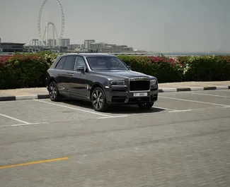 Autohuur Rolls-Royce Cullinan #14511 Automatisch in Dubai, uitgerust met 6,7L motor ➤ Van Lasha in de VAE.