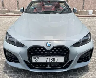 Benzine motor van 3,0L van BMW 430 M Sport Cabrio 2025 te huur in Dubai.