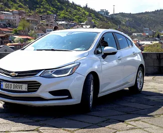 Vooraanzicht van een huurauto Chevrolet Cruze in Tbilisi, Georgië ✓ Auto #14546. ✓ Transmissie Automatisch TM ✓ 0 beoordelingen.