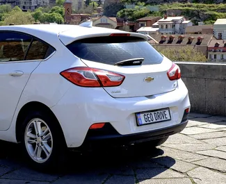 Autohuur Chevrolet Cruze 2017 in in Georgië, met Benzine brandstof en 154 pk ➤ Vanaf 68 GEL per dag.
