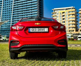 Benzine motor van 1,4L van Chevrolet Cruze 2017 te huur in Tbilisi.