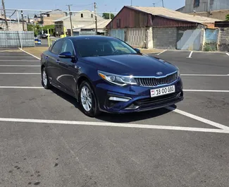Vooraanzicht van een huurauto Kia Optima in Jerevan, Armenië ✓ Auto #14475. ✓ Transmissie Automatisch TM ✓ 0 beoordelingen.