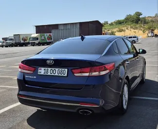 Interieur van Kia Optima te huur in Armenië. Een geweldige auto met 4 zitplaatsen en een Automatisch transmissie.