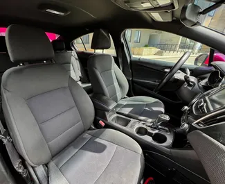 Verhuur Chevrolet Cruze. Comfort Auto te huur in Georgië ✓ Borg van Zonder Borg ✓ Verzekeringsmogelijkheden TPL, CDW, SCDW, FDW, Passagiers, Diefstal.
