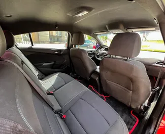 Chevrolet Cruze 2017 met Vooraandrijving systeem, beschikbaar in Tbilisi.