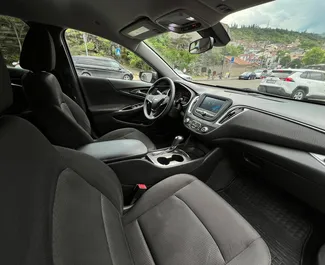 Chevrolet Malibu 2018 beschikbaar voor verhuur in Tbilisi, met een kilometerlimiet van onbeperkt.