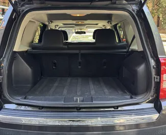 Autohuur Jeep Patriot 2017 in in Georgië, met Benzine brandstof en 180 pk ➤ Vanaf 85 GEL per dag.