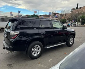 Verhuur Toyota 4 Runner. Comfort, SUV Auto te huur in Georgië ✓ Borg van Zonder Borg ✓ Verzekeringsmogelijkheden TPL, FDW, Diefstal, Buitenland, Geen storting.