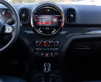 Autohuur Mini Countryman Cooper 2021 in in Georgië, met Benzine brandstof en 136 pk ➤ Vanaf 135 GEL per dag.