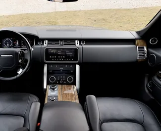 Land Rover Range Rover 2020 beschikbaar voor verhuur in Tbilisi, met een kilometerlimiet van 200 km/dag.