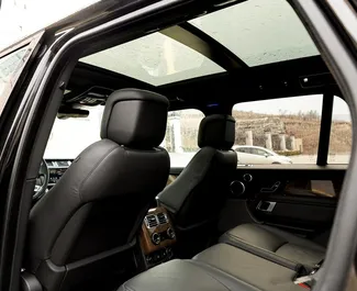 Benzine motor van 4,8L van Land Rover Range Rover 2020 te huur in Tbilisi.