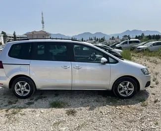 Autohuur SEAT Alhambra 2017 in in Albanië, met Diesel brandstof en  pk ➤ Vanaf 40 EUR per dag.