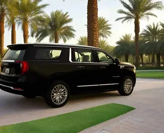 Verhuur GMC Yukon. Premium, Luxe, SUV Auto te huur in de VAE ✓ Borg van Borg van 2000 AED ✓ Verzekeringsmogelijkheden TPL, CDW.