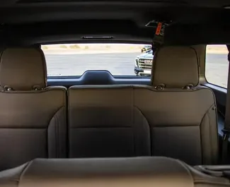 Autohuur GMC Yukon #5986 Automatisch in Dubai, uitgerust met 5,7L motor ➤ Van Abbas in de VAE.