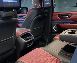 Autohuur Nissan Patrol 2025 in in de VAE, met Benzine brandstof en 400 pk ➤ Vanaf 575 AED per dag.