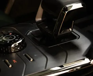 Vooraanzicht van een huurauto Jetour T2 in Dubai, Verenigde Arabische Emiraten ✓ Auto #5990. ✓ Transmissie Automatisch TM ✓ 0 beoordelingen.