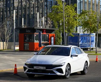 Vooraanzicht van een huurauto Hyundai Elantra in Almaty, Kazachstan ✓ Auto #14735. ✓ Transmissie Automatisch TM ✓ 0 beoordelingen.