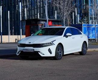 Vooraanzicht van een huurauto Kia K5 in Almaty, Kazachstan ✓ Auto #14742. ✓ Transmissie Automatisch TM ✓ 0 beoordelingen.