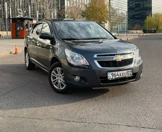 Vooraanzicht van een huurauto Chevrolet Cobalt in Almaty, Kazachstan ✓ Auto #14734. ✓ Transmissie Automatisch TM ✓ 0 beoordelingen.