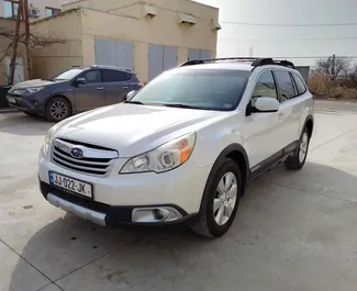 Vooraanzicht van een huurauto Subaru Forester in Tbilisi, Georgië ✓ Auto #14795. ✓ Transmissie Automatisch TM ✓ 0 beoordelingen.