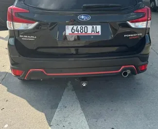 Interieur van Subaru Forester te huur in Georgië. Een geweldige auto met 5 zitplaatsen en een Automatisch transmissie.