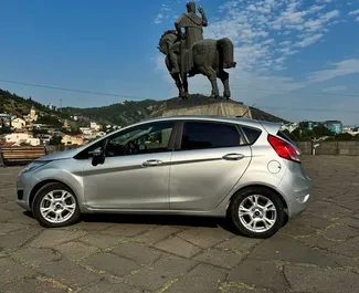 Autohuur Ford Fiesta 2015 in in Georgië, met Benzine brandstof en 105 pk ➤ Vanaf 54 GEL per dag.