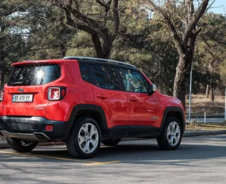 Benzine motor van 2,4L van Jeep Renegade 2018 te huur in Tbilisi.
