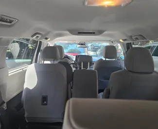 Verhuur Toyota Sienna. Comfort, Minivan Auto te huur in Georgië ✓ Borg van Zonder Borg ✓ Verzekeringsmogelijkheden TPL, FDW, Diefstal, Buitenland, Geen storting.