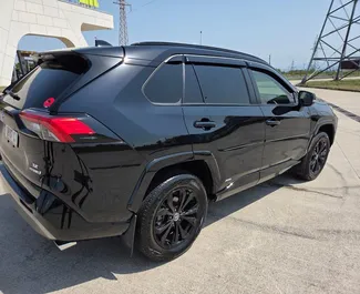 Autohuur Toyota Rav4 2023 in in Georgië, met Benzine brandstof en 100 pk ➤ Vanaf 170 GEL per dag.