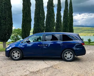 Verhuur Honda Odyssey. Comfort, Premium, Crossover Auto te huur in Georgië ✓ Borg van Zonder Borg ✓ Verzekeringsmogelijkheden TPL, CDW, SCDW, FDW, Passagiers, Diefstal.