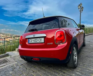 Verhuur Mini Cooper. Comfort, Premium Auto te huur in Georgië ✓ Borg van Zonder Borg ✓ Verzekeringsmogelijkheden TPL, CDW, SCDW, FDW, Passagiers, Diefstal.