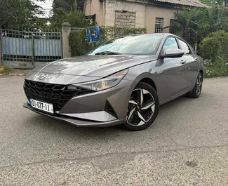 Vooraanzicht van een huurauto Hyundai Elantra in Tbilisi, Georgië ✓ Auto #14758. ✓ Transmissie Automatisch TM ✓ 1 beoordelingen.