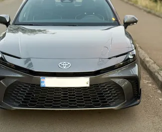 Autohuur Toyota Camry #14665 Automatisch in Tbilisi, uitgerust met 2,5L motor ➤ Van Mariia in Georgië.
