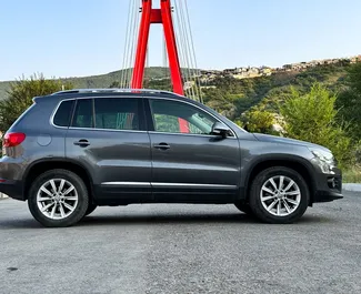 Verhuur Volkswagen Tiguan. Comfort, Crossover Auto te huur in Georgië ✓ Borg van Zonder Borg ✓ Verzekeringsmogelijkheden TPL, CDW, SCDW, FDW, Passagiers, Diefstal.