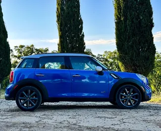 Autohuur Mini Countryman Cooper S 2012 in in Georgië, met Benzine brandstof en 136 pk ➤ Vanaf 159 GEL per dag.