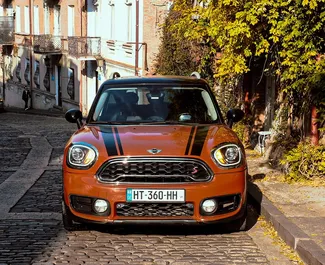 Autohuur Mini Countryman Cooper S 2017 in in Georgië, met Benzine brandstof en 189 pk ➤ Vanaf 159 GEL per dag.
