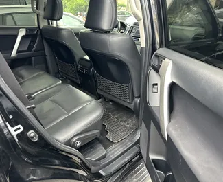 Verhuur Toyota Land Cruiser Prado. Comfort, Premium, SUV Auto te huur in Georgië ✓ Borg van Borg van 300 GEL ✓ Verzekeringsmogelijkheden TPL, CDW.