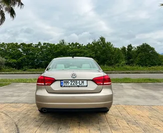 Volkswagen Passat 2015 met Vooraandrijving systeem, beschikbaar in Tbilisi.