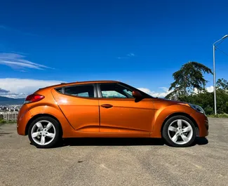 Autohuur Hyundai Veloster 2016 in in Georgië, met Benzine brandstof en 132 pk ➤ Vanaf 70 GEL per dag.