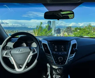 Hyundai Veloster 2016 met Vooraandrijving systeem, beschikbaar in Tbilisi.